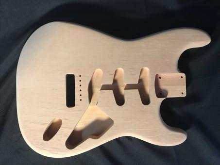 Corpo de guitarra em cedro  modelo ST